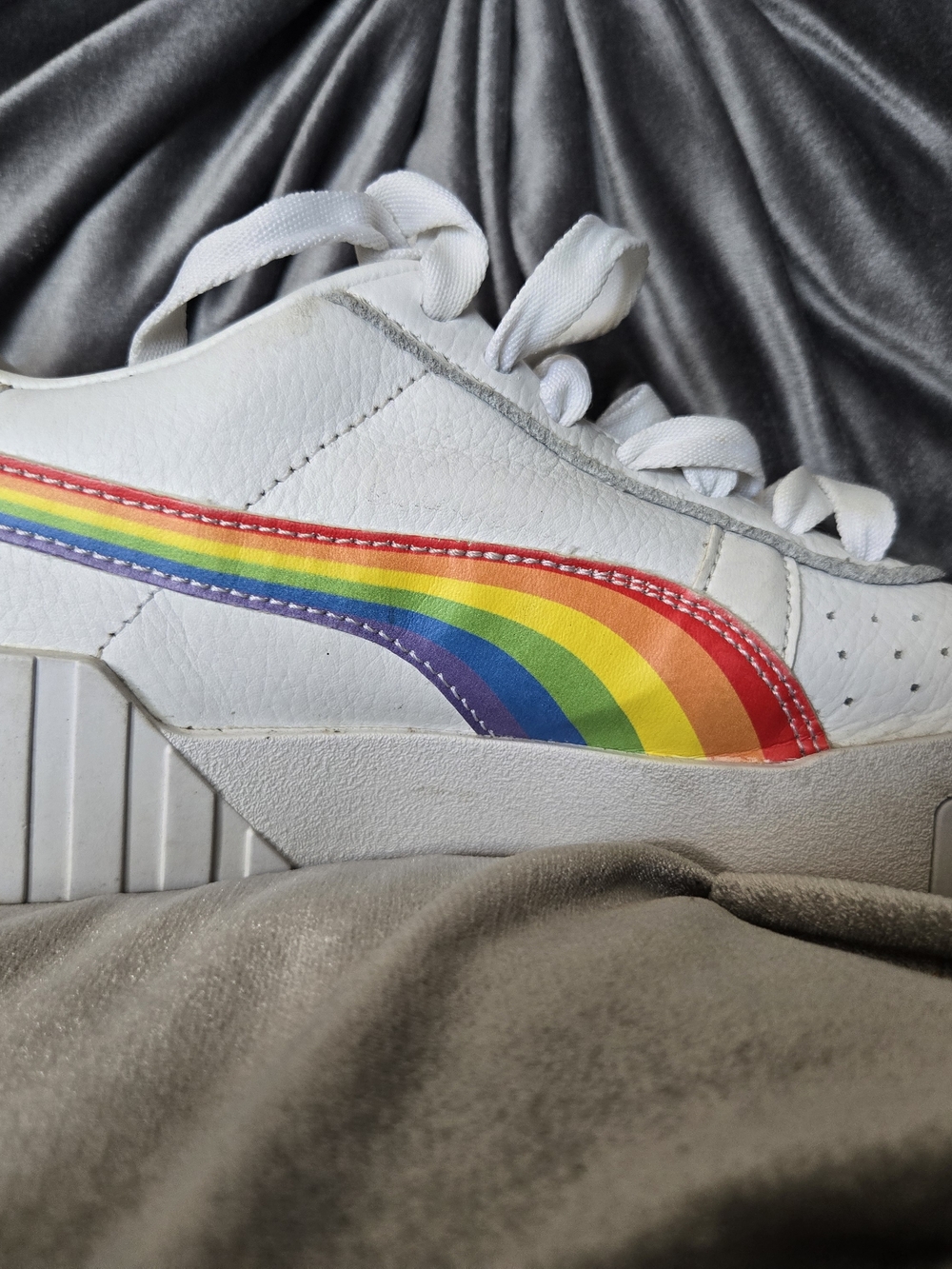 Puma White Leather Sneakers with Multicolor Stripe Detail